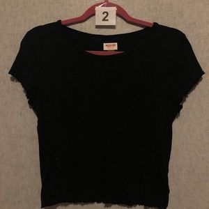 Mossimo black ruffle lettuce edge babydoll crop t